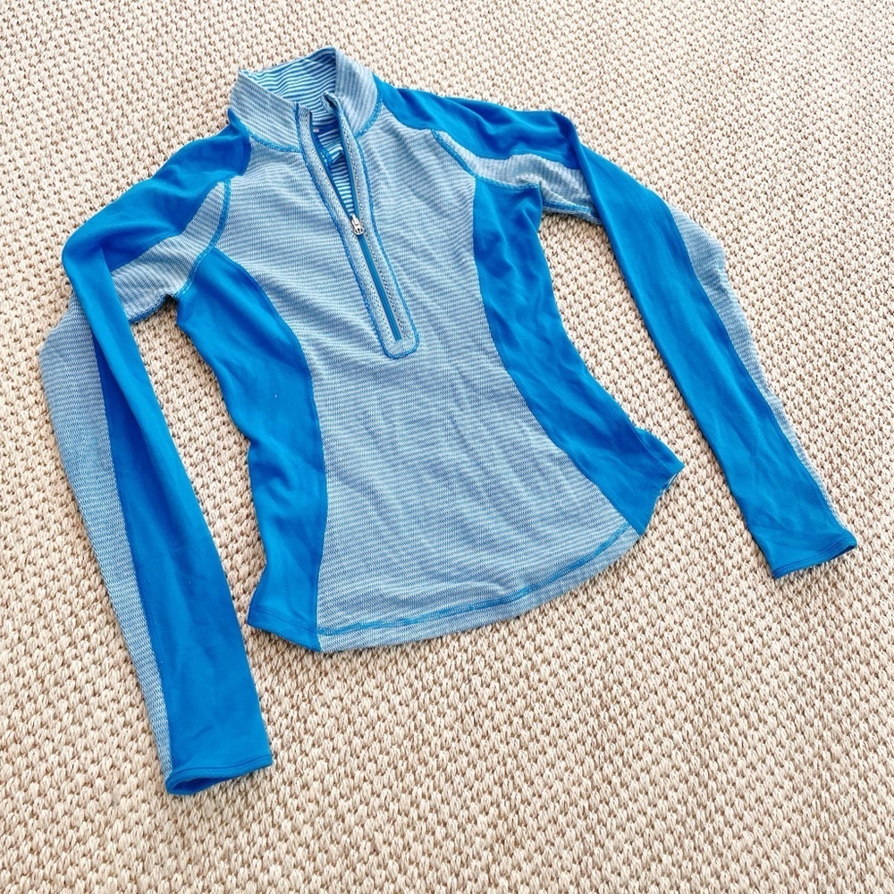 lululemon run u-turn reversible 1/2 zip pullover beaming blue women Sz 4 - Picture 2 of 7